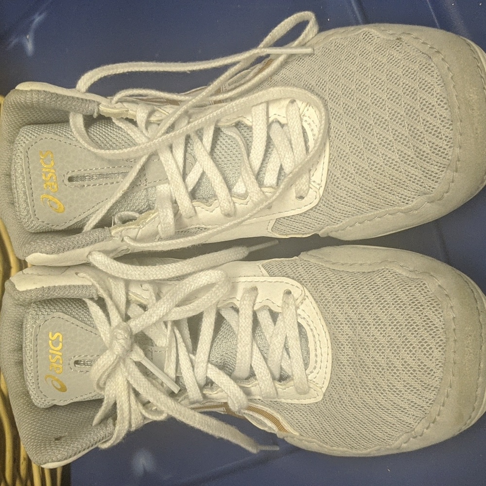 Asics wrestling shoes